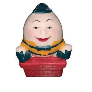 Humpty Dumpty Clay Art Salt and Pepper Shakers No Chips